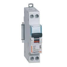 Disjoncteur DNX³ 1P+N 6A courbe C 4,5/6 kA - Legrand