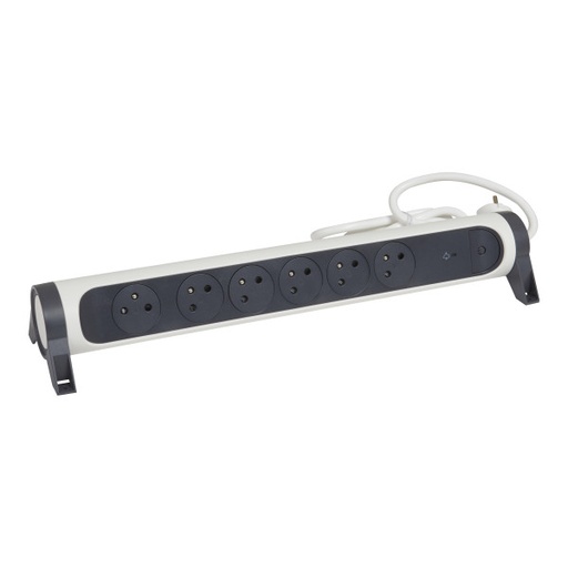 [LEG049419] Multiprise 6x2P+T avec parafoudre, cordon 1,5 m - Legrand