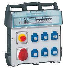[LEG058952] Coffret de chantier P17 IP44 400V, 6 prises + 1 prise tri + protections - Legrand